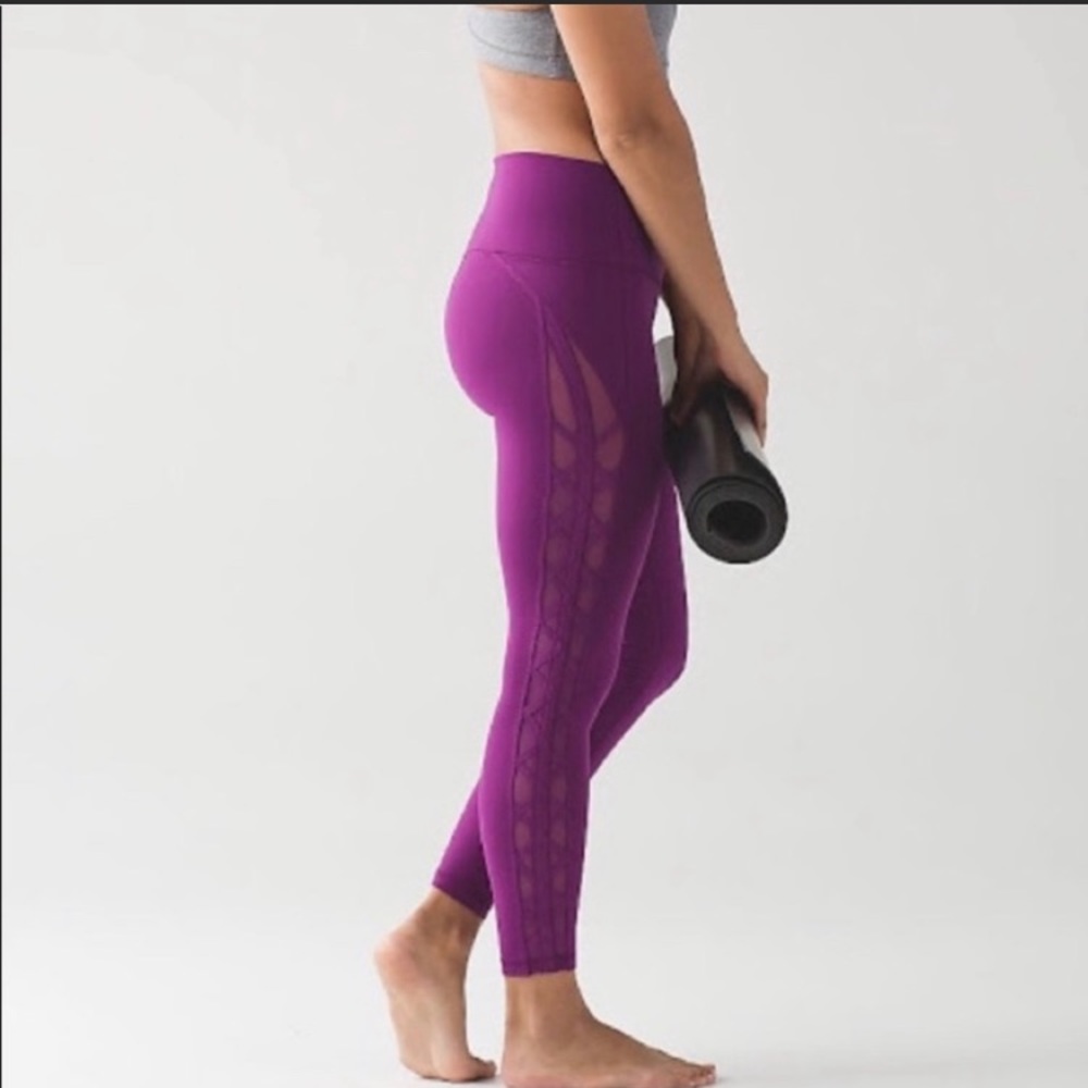 Berry Lululemon Leggings w/side mesh Sz.4